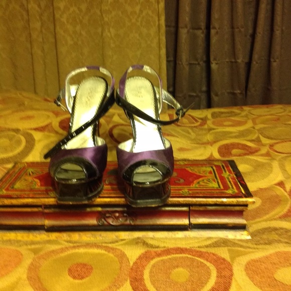 Bebe Heels - Picture 2 of 5